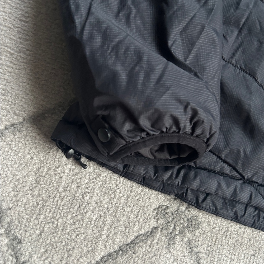 The North Face Primaloft Black Jacket - Picture 3 of 9